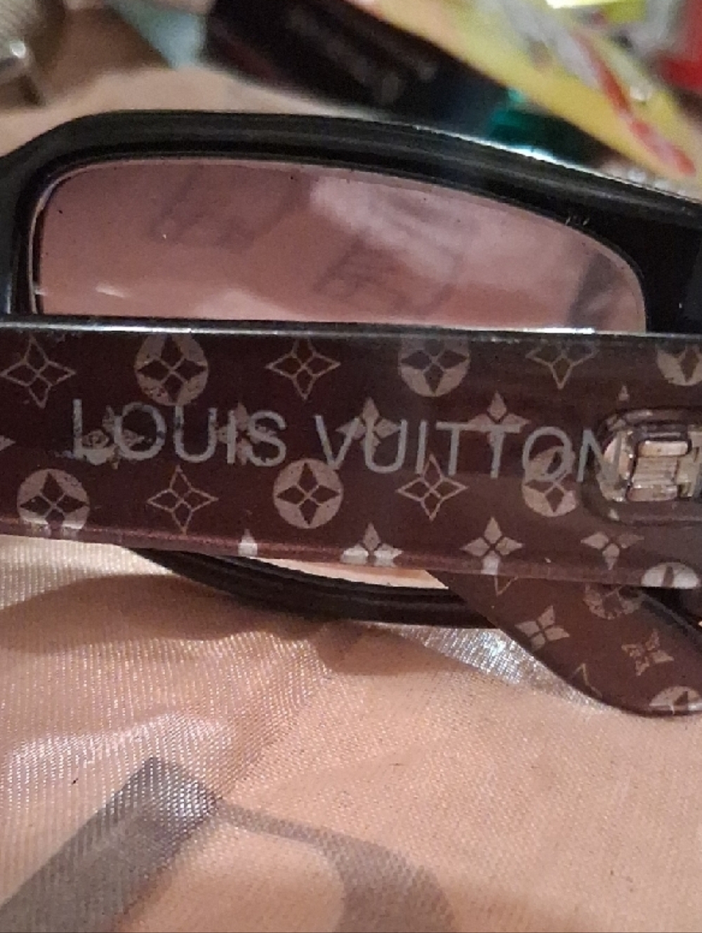 Authentic Louis Vuitton Brown Monogram Square Sunglasses - Soupcon Style - Picture 2 of 3